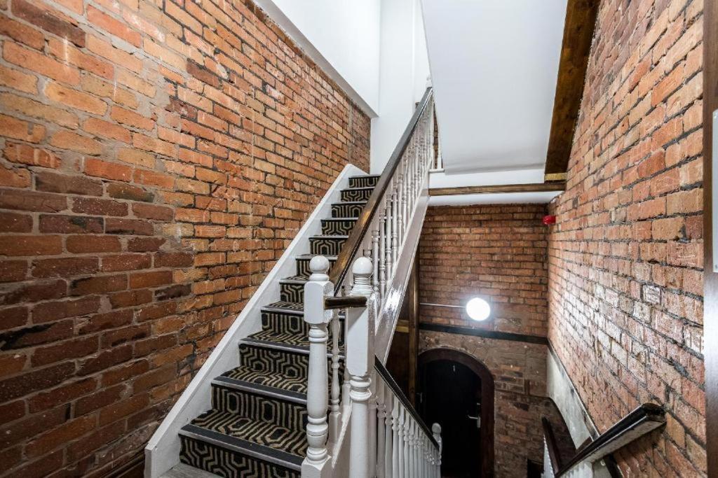 27 Stanley Street Aparthotel By Ustay Liverpool Exterior photo